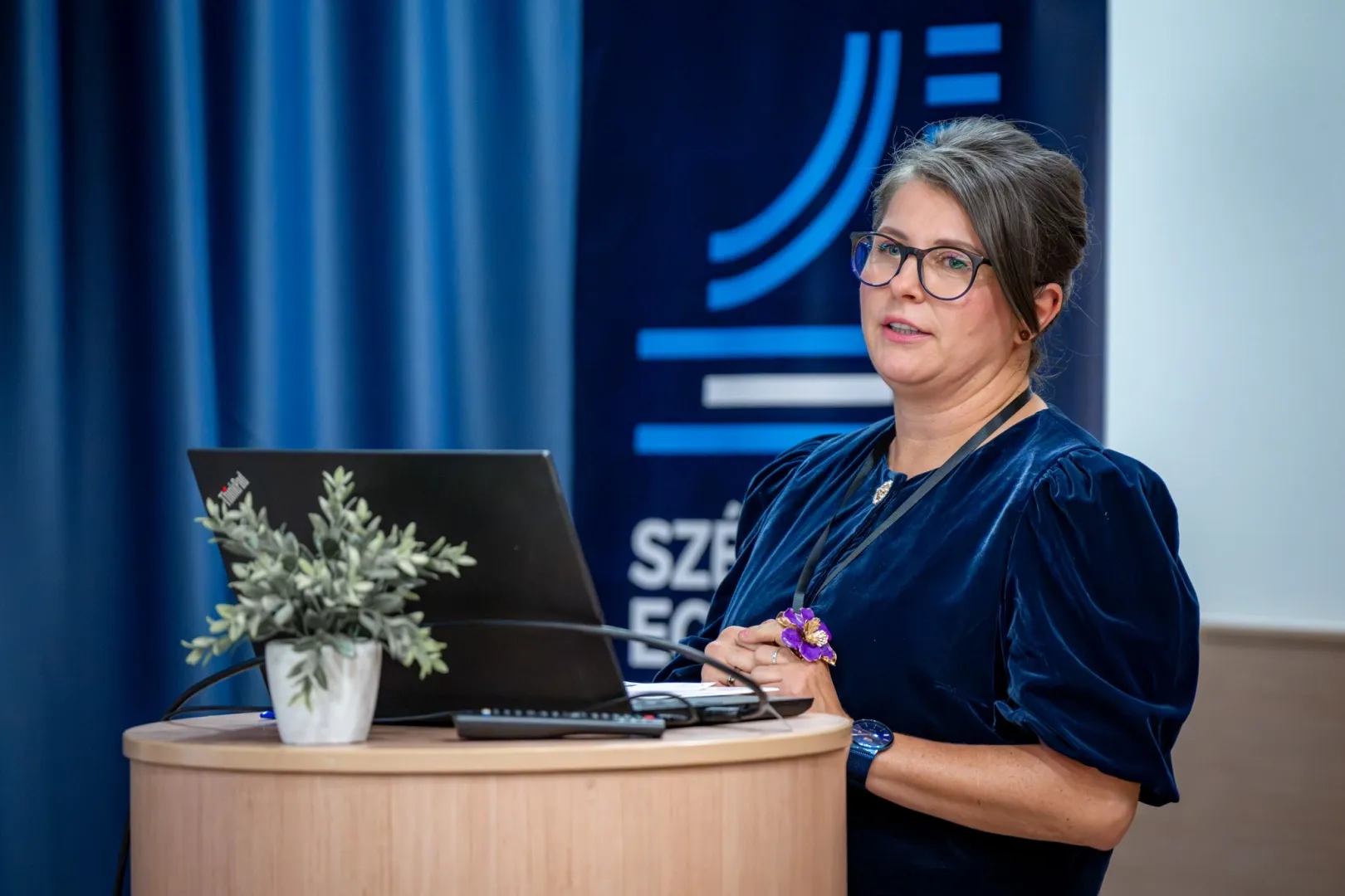 SZE_DFK_Between_Politics_and_Science_2026_10_01_Adorjan_Andras_08.webp SZE_DFK_Between_Politics_and_Science_2026_10_01_Adorjan_Andras_08.webp