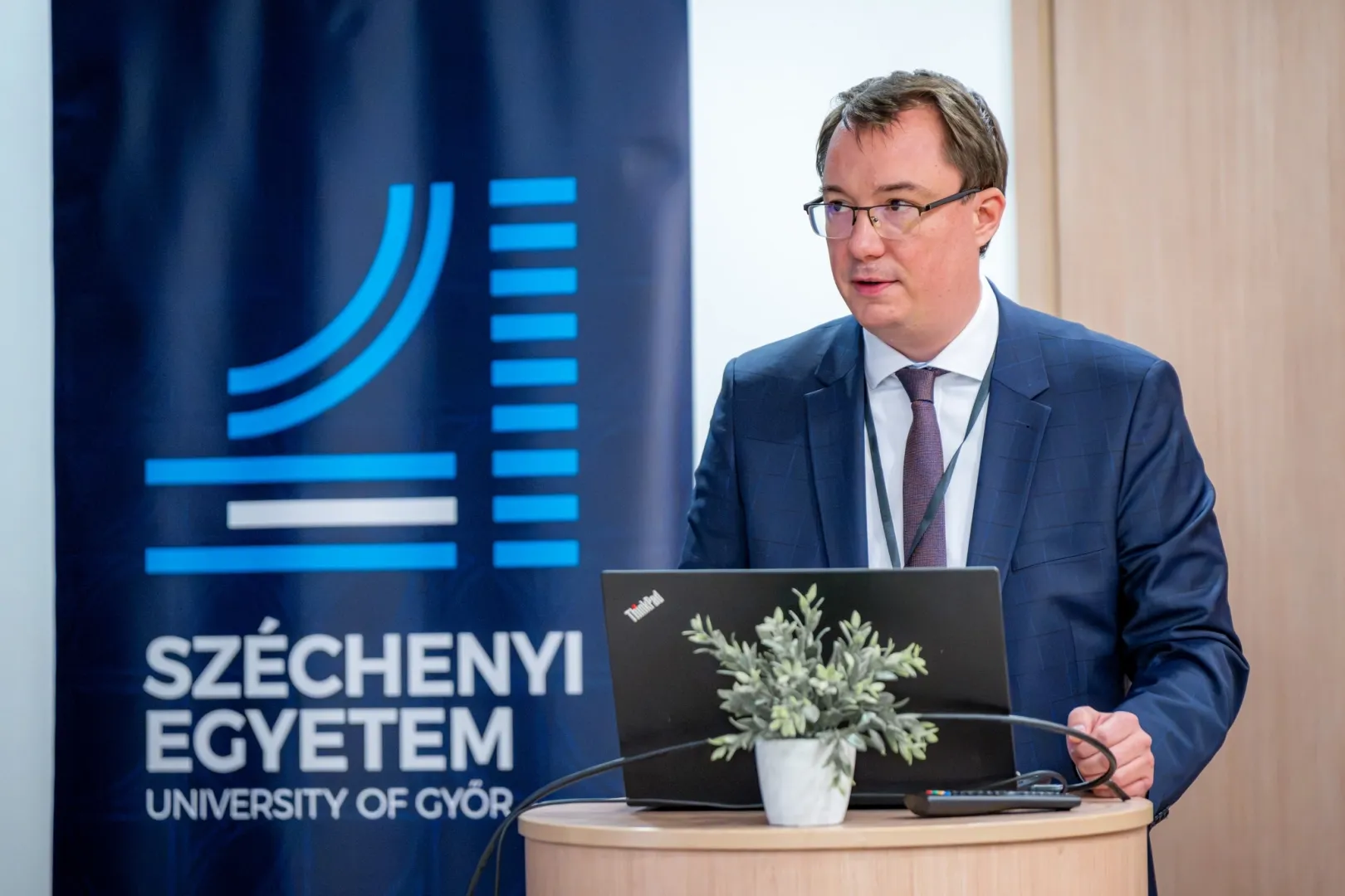 SZE_DFK_Between_Politics_and_Science_2026_10_01_Adorjan_Andras_09.webp SZE_DFK_Between_Politics_and_Science_2026_10_01_Adorjan_Andras_09.webp